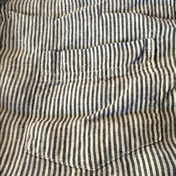 LL Bean Women’s pinstriped 100% Linen Button Up Shirt Top Large petite (NH) - Picture 5 of 5